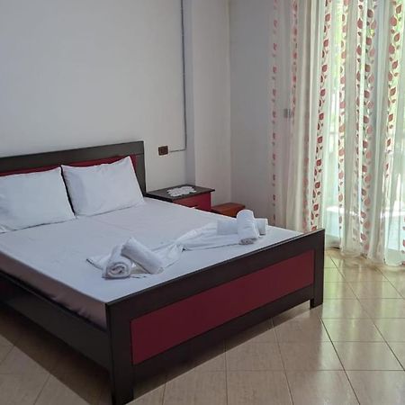 Hasani Apartments Sarandë Exterior foto